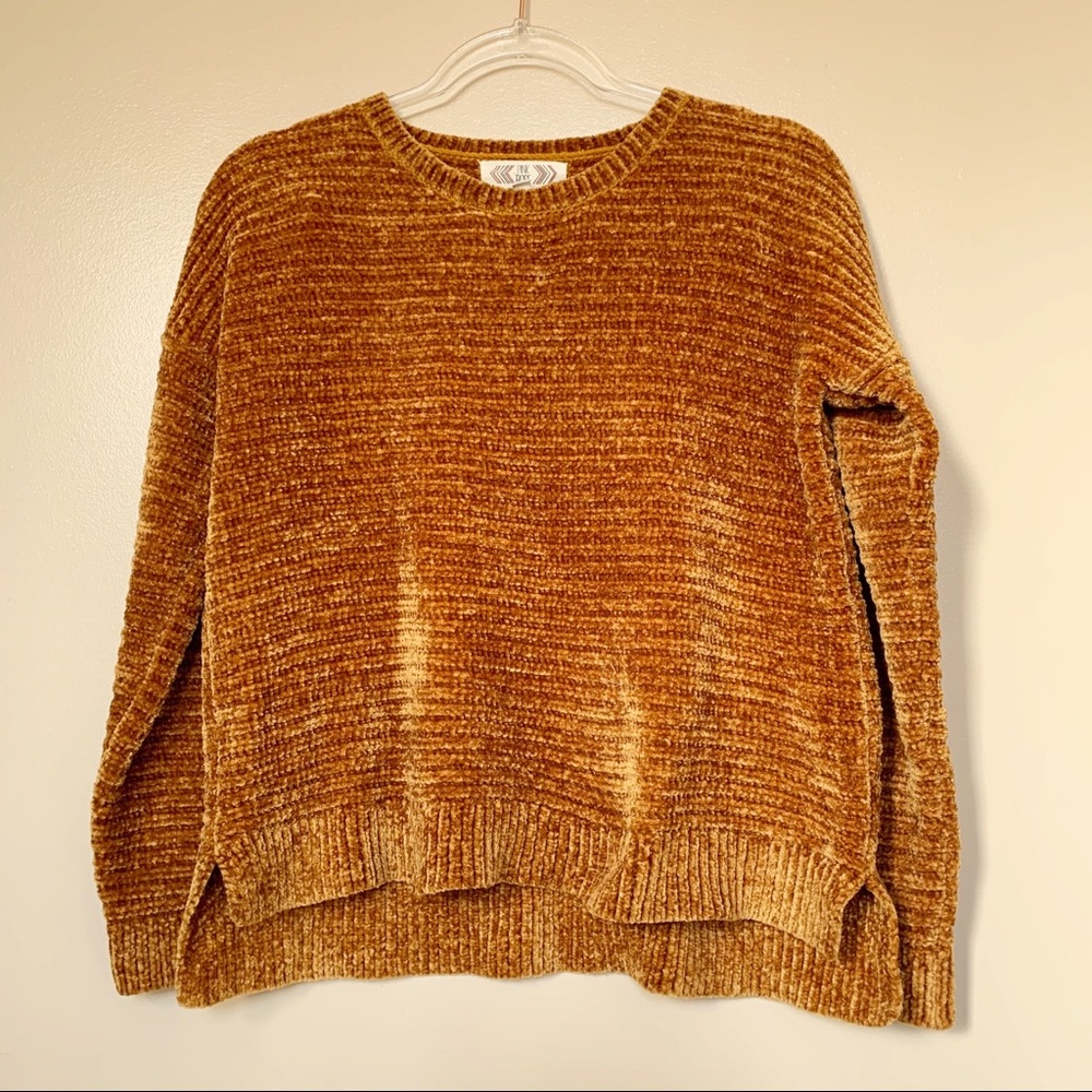 PINK ROSE - deep golden yellow sweater Sz S - Picture 1 of 6